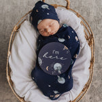 Load image into Gallery viewer, Snuggle Hunny Kids - Milky Way Swaddle and Beanie Set
