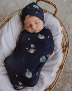Load image into Gallery viewer, Snuggle Hunny Kids - Milky Way Swaddle and Beanie Set
