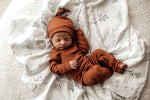 Load image into Gallery viewer, Snuggle Hunny Kids - Biscuit Ribbed Knotted Beanie
