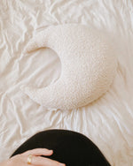 Load image into Gallery viewer, Calf &amp; Crew - Boucle Moon Feeding Pillow - White
