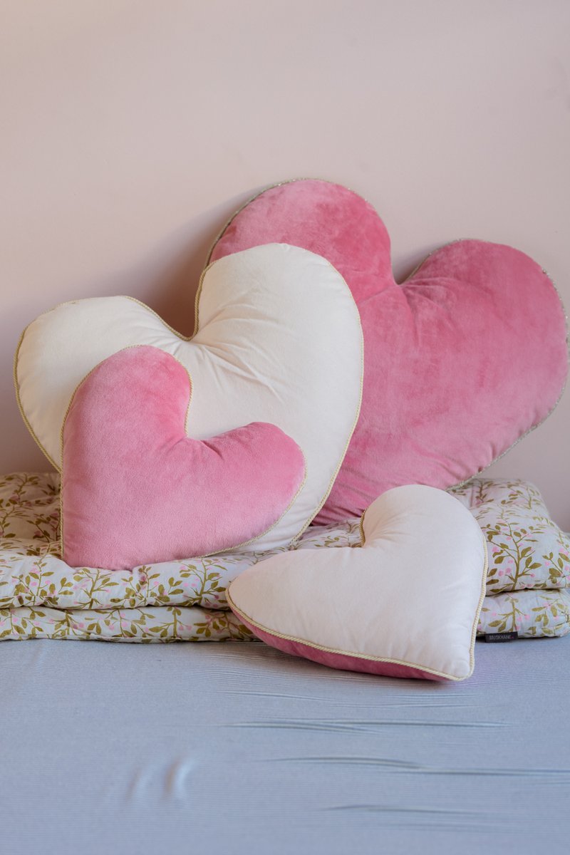 Nanahuchy - Follow Your Heart Cushion Lge
