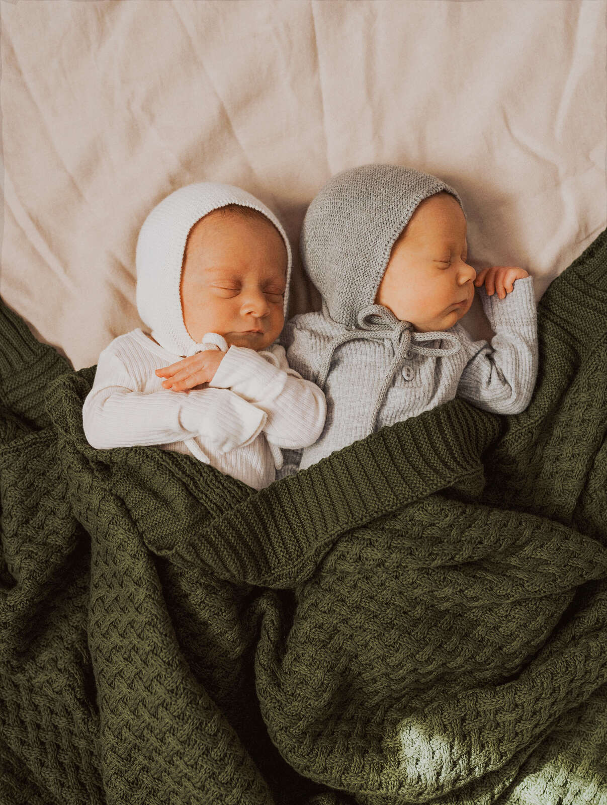 Snuggle Hunny Kids - Diamond Knit Baby Blanket (Olive)