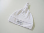 Load image into Gallery viewer, Snuggle Hunny Kids - White Knotted Beanie
